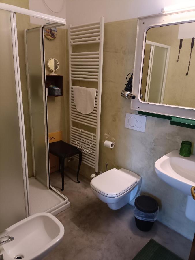B&B La Casarella Soiano Del Lago Bilik gambar