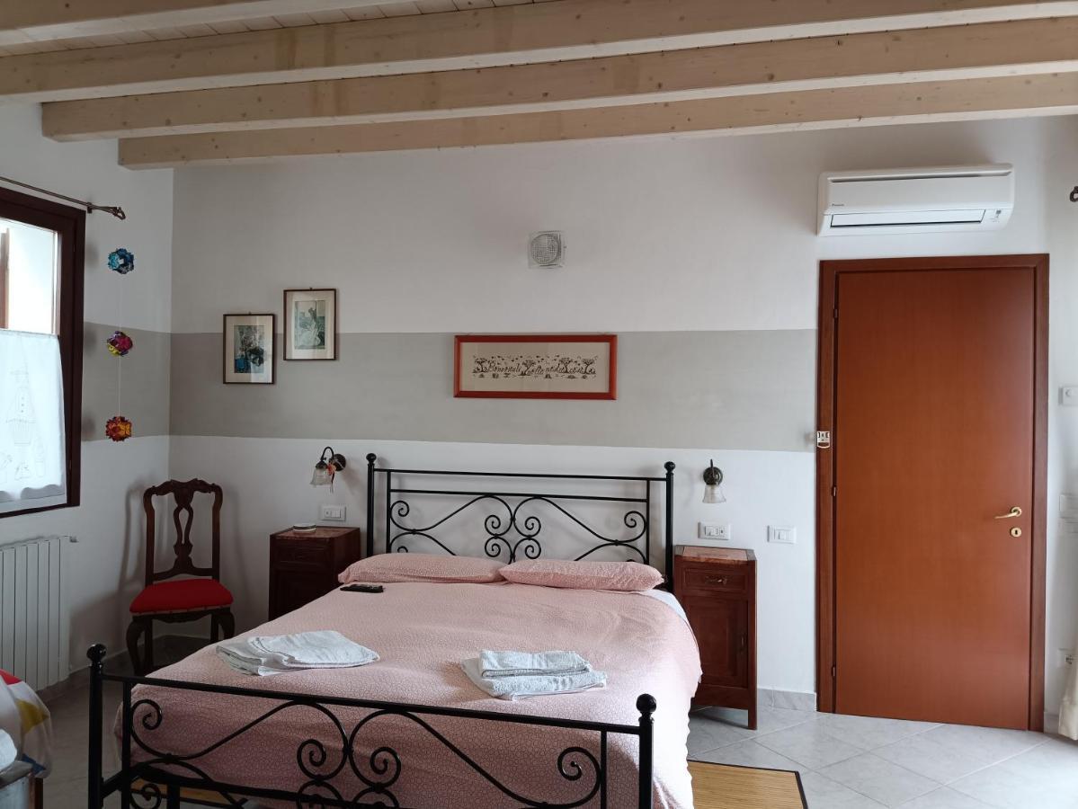 B&B La Casarella Soiano Del Lago Luaran gambar